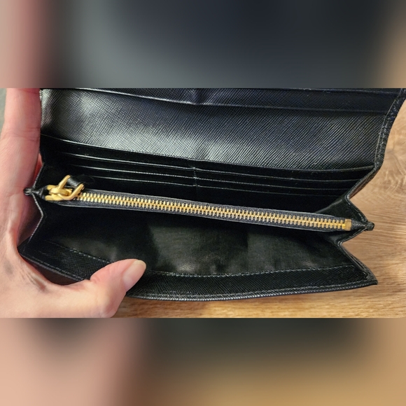 Prada Large Black Saffiano Leather Wallet NWOT - Picture 3 of 6
